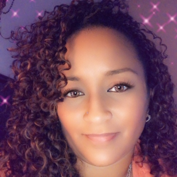 Meet your Posher, Magaly - Picture 1 of 1